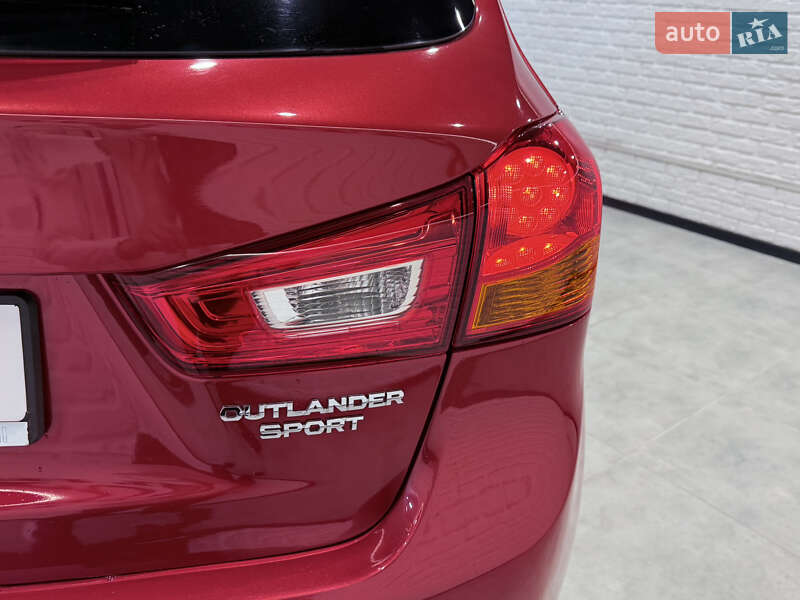 Внедорожник / Кроссовер Mitsubishi Outlander Sport 2014 в Одессе