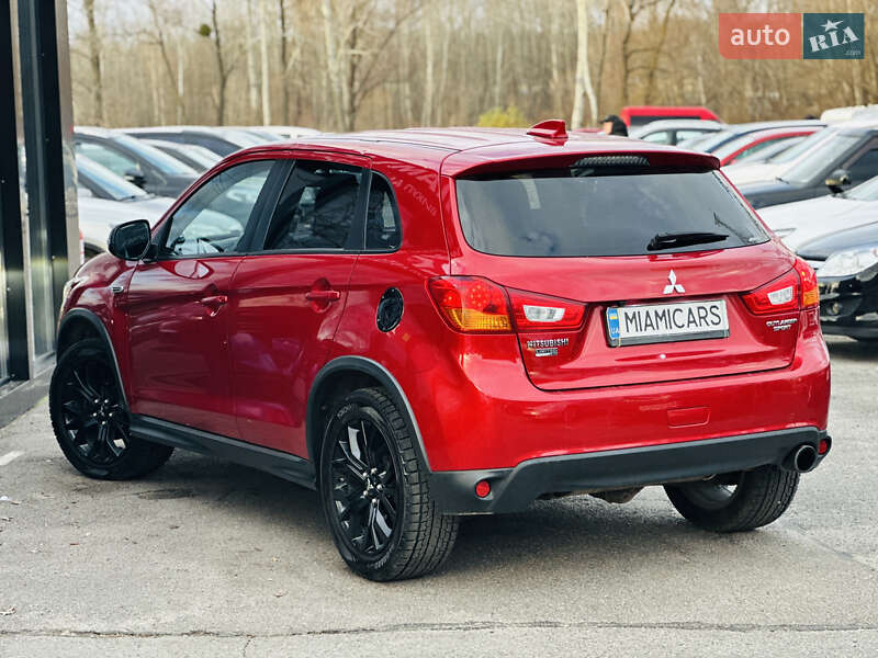 Внедорожник / Кроссовер Mitsubishi Outlander Sport 2017 в Харькове фото 10 Внедорожник / Кроссовер Mitsubishi Outlander Sport 2017 в Харькове