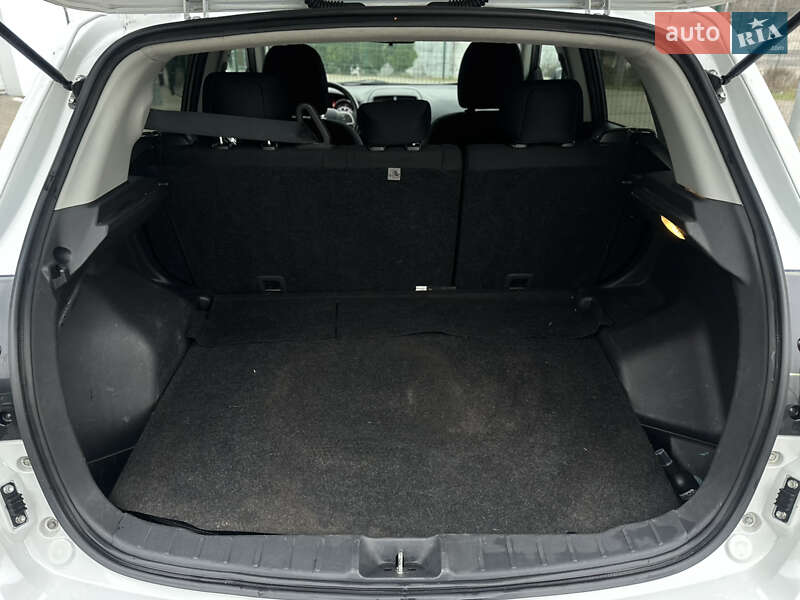 Внедорожник / Кроссовер Mitsubishi Outlander Sport 2015 в Киеве