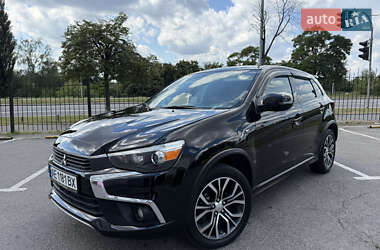 Внедорожник / Кроссовер Mitsubishi Outlander Sport 2016 в Киеве