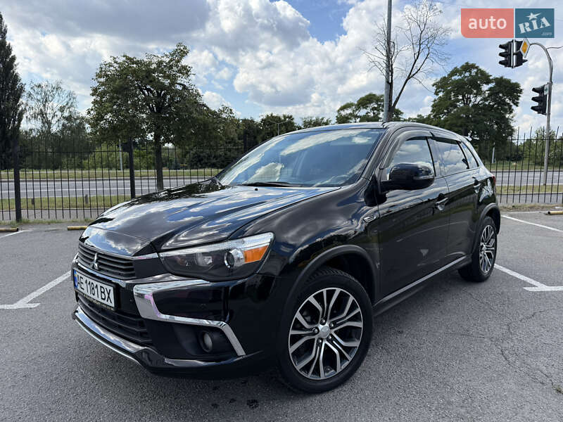 Mitsubishi Outlander Sport 2016