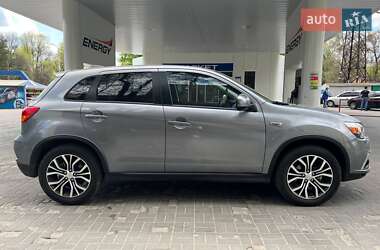 Внедорожник / Кроссовер Mitsubishi Outlander Sport 2018 в Днепре