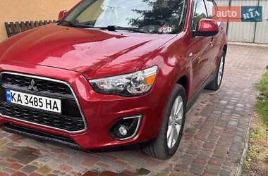 Позашляховик / Кросовер Mitsubishi Outlander Sport 2014 в Остер