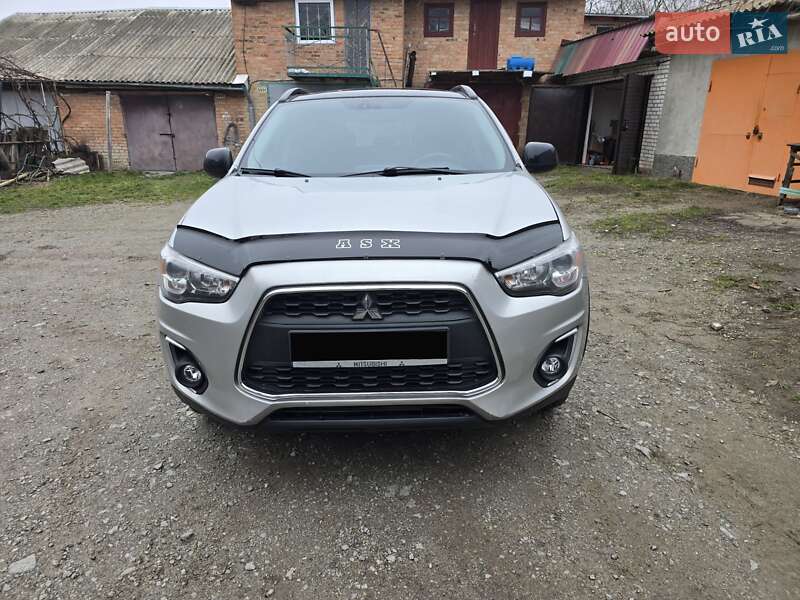 Mitsubishi Outlander Sport 2013