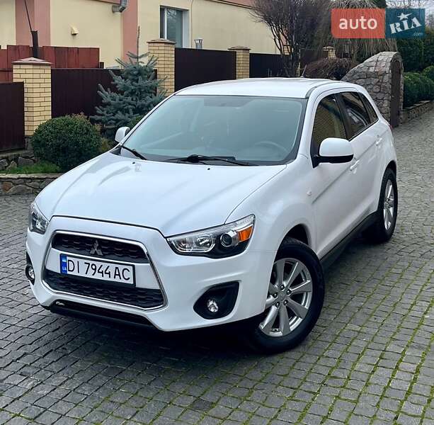 Внедорожник / Кроссовер Mitsubishi Outlander Sport 2015 в Умани