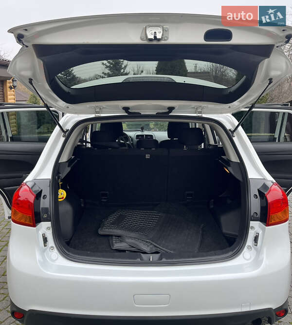 Внедорожник / Кроссовер Mitsubishi Outlander Sport 2015 в Умани