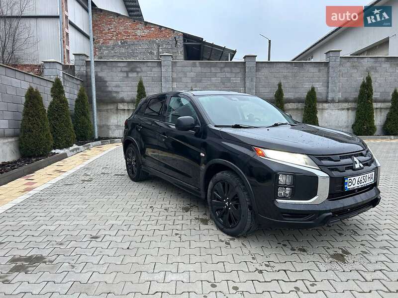 Позашляховик / Кросовер Mitsubishi Outlander Sport 2022 в Івано-Франківську