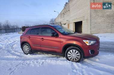Внедорожник / Кроссовер Mitsubishi Outlander Sport 2013 в Харькове