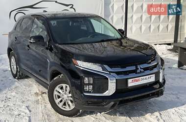 Позашляховик / Кросовер Mitsubishi Outlander Sport 2021 в Києві