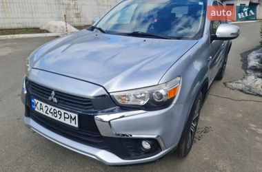 Внедорожник / Кроссовер Mitsubishi Outlander Sport 2016 в Киеве