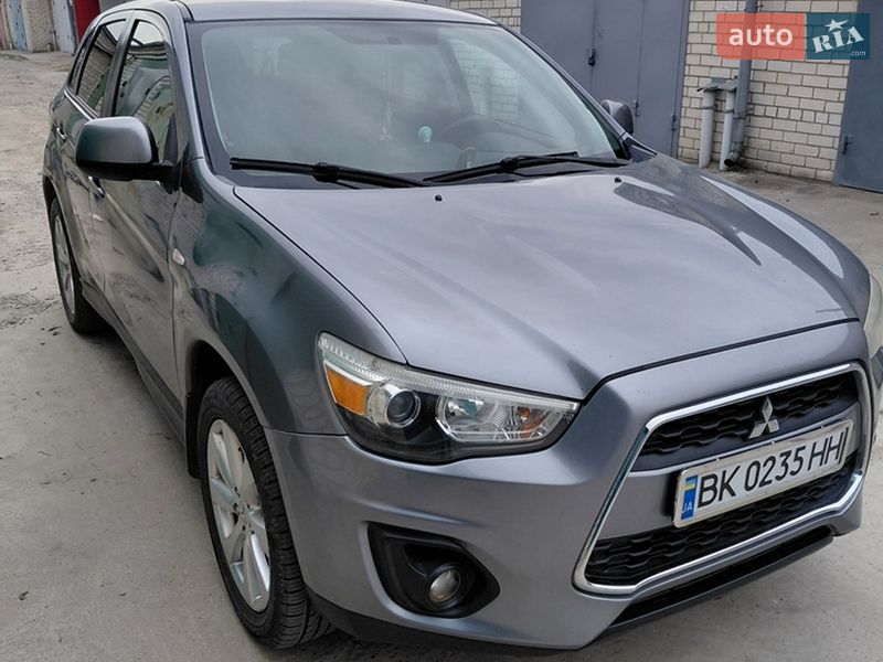 Mitsubishi Outlander Sport 2014
