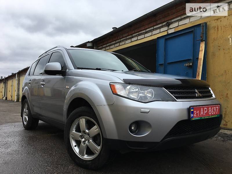 Внедорожник / Кроссовер Mitsubishi Outlander XL 2007 в Харькове