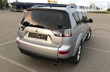 Внедорожник / Кроссовер Mitsubishi Outlander XL 2008 в Киеве