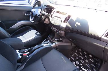 Позашляховик / Кросовер Mitsubishi Outlander XL 2012 в Черкасах