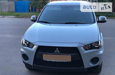 Внедорожник / Кроссовер Mitsubishi Outlander XL 2012 в Сумах