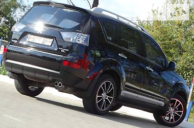 Внедорожник / Кроссовер Mitsubishi Outlander XL 2008 в Одессе