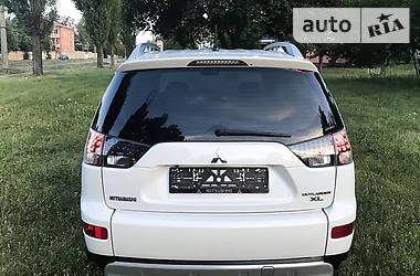 Внедорожник / Кроссовер Mitsubishi Outlander XL 2008 в Черкассах