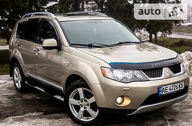 Внедорожник / Кроссовер Mitsubishi Outlander XL 2008 в Днепре