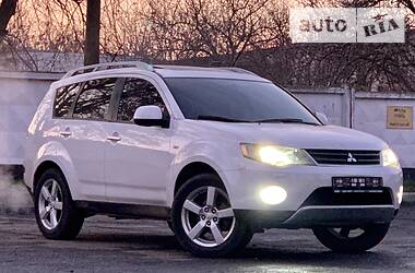 Позашляховик / Кросовер Mitsubishi Outlander XL 2008 в 