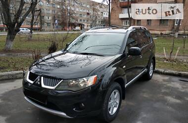 Позашляховик / Кросовер Mitsubishi Outlander XL 2008 в 