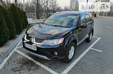 Позашляховик / Кросовер Mitsubishi Outlander XL 2008 в 