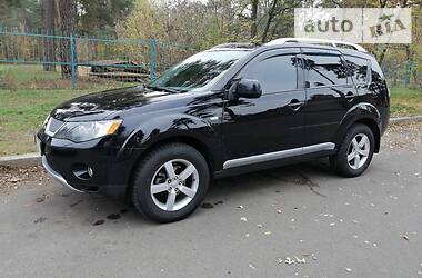 Позашляховик / Кросовер Mitsubishi Outlander XL 2008 в 