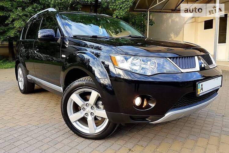 Позашляховик / Кросовер Mitsubishi Outlander XL 2008 в Полтаві