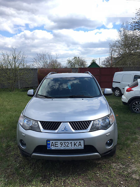 Позашляховик / Кросовер Mitsubishi Outlander XL 2007 в Дніпрі