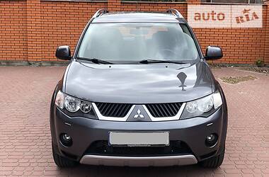 Позашляховик / Кросовер Mitsubishi Outlander XL 2007 в 