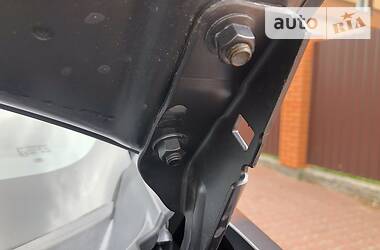Позашляховик / Кросовер Mitsubishi Outlander XL 2007 в 