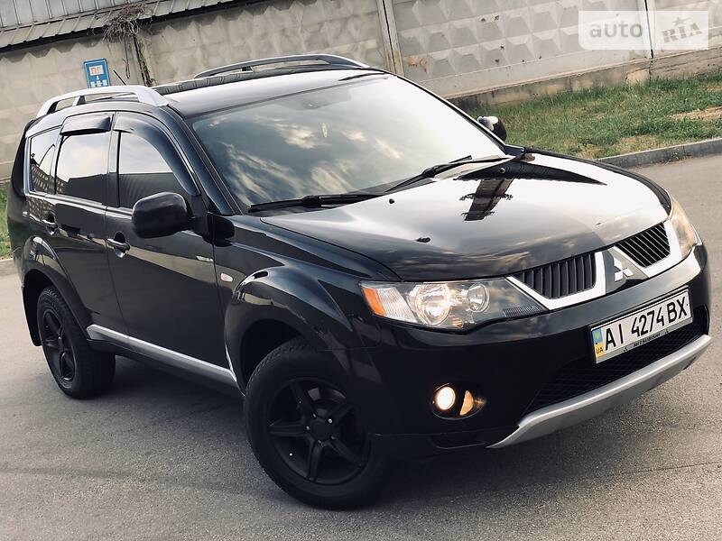 Позашляховик / Кросовер Mitsubishi Outlander XL 2008 в Києві