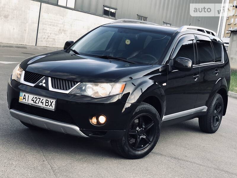 Позашляховик / Кросовер Mitsubishi Outlander XL 2008 в Києві