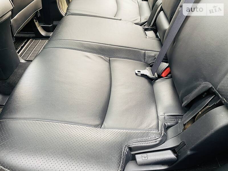 Позашляховик / Кросовер Mitsubishi Outlander XL 2008 в Кам'янському
