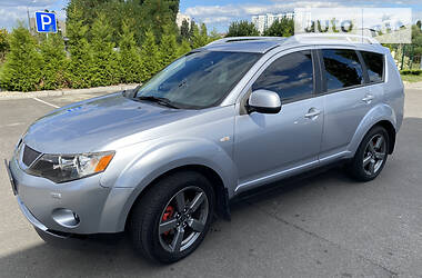 Внедорожник / Кроссовер Mitsubishi Outlander XL 2007 в Киеве