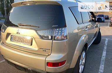 Внедорожник / Кроссовер Mitsubishi Outlander XL 2008 в 