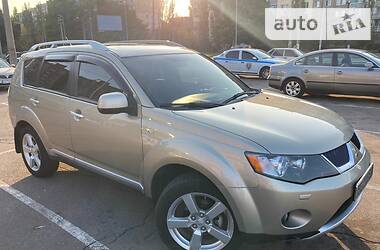 Внедорожник / Кроссовер Mitsubishi Outlander XL 2008 в 
