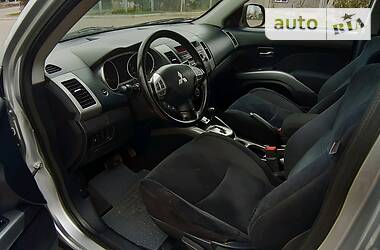 Внедорожник / Кроссовер Mitsubishi Outlander XL 2011 в Самборе