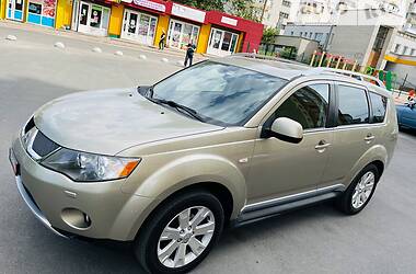 Внедорожник / Кроссовер Mitsubishi Outlander XL 2009 в Чернигове