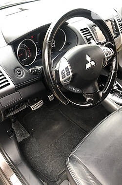 Внедорожник / Кроссовер Mitsubishi Outlander XL 2011 в Коломые