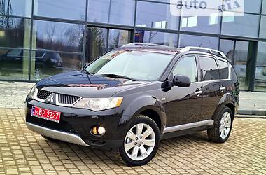 Внедорожник / Кроссовер Mitsubishi Outlander XL 2009 в Ивано-Франковске