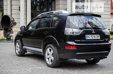 Внедорожник / Кроссовер Mitsubishi Outlander XL 2007 в 