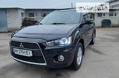 Внедорожник / Кроссовер Mitsubishi Outlander XL 2011 в Бердичеве