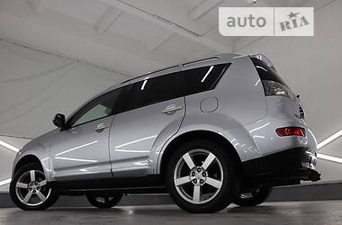 Внедорожник / Кроссовер Mitsubishi Outlander XL 2009 в Трускавце