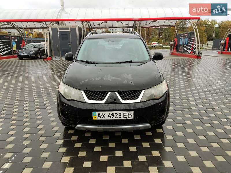 Внедорожник / Кроссовер Mitsubishi Outlander XL 2007 в Харькове