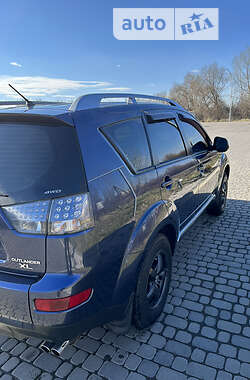 Внедорожник / Кроссовер Mitsubishi Outlander XL 2007 в 