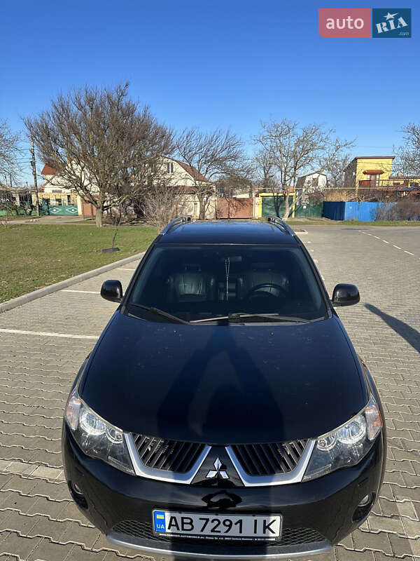 Внедорожник / Кроссовер Mitsubishi Outlander XL 2008 в Бердичеве