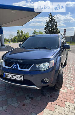 Внедорожник / Кроссовер Mitsubishi Outlander XL 2007 в 