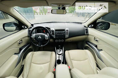 Внедорожник / Кроссовер Mitsubishi Outlander XL 2008 в Киеве