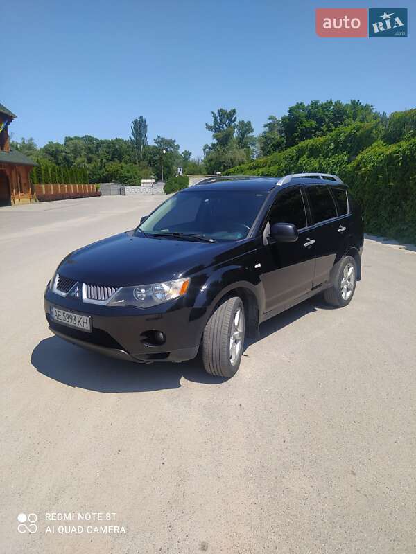 Mitsubishi Outlander XL 2008