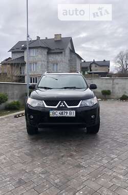 Позашляховик / Кросовер Mitsubishi Outlander XL 2008 в Львові